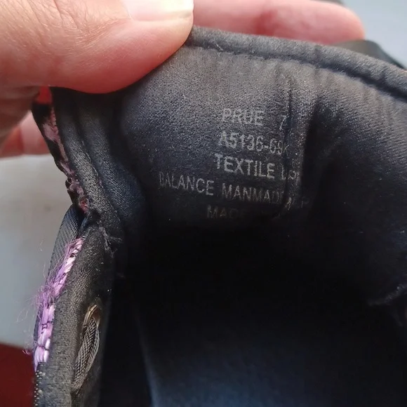 Hippie Black Floral Embroidered women's shoes - Picture 7 of 8